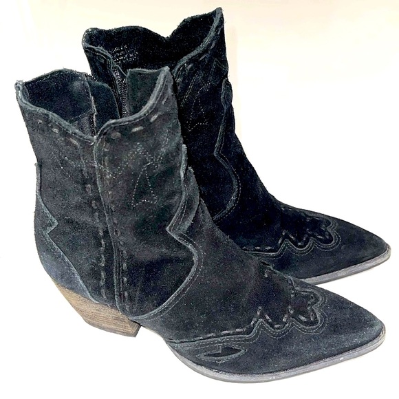 Matisse Black Ankle Boots - Picture 1 of 7